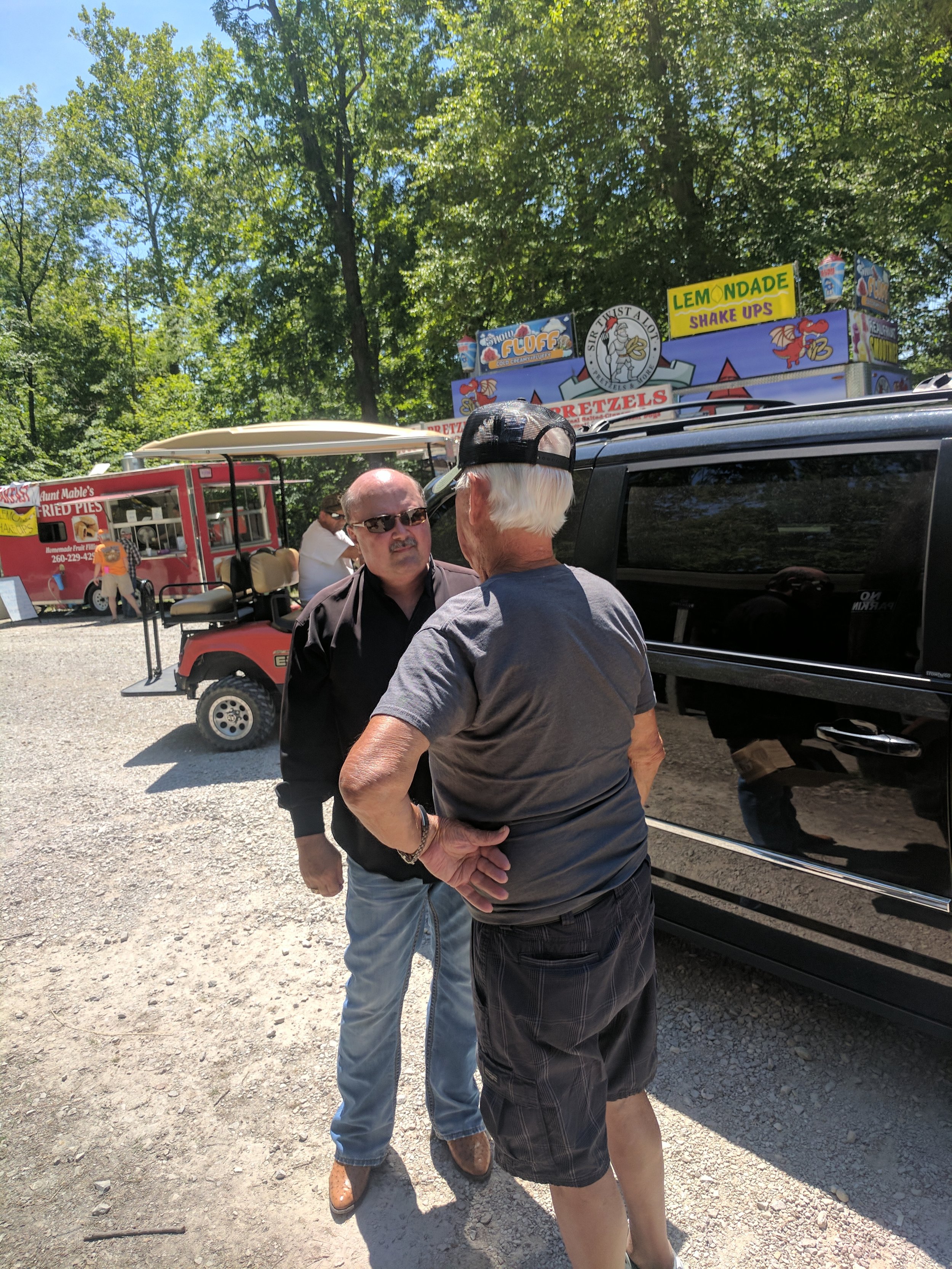 Modern day Audie exchanging road stories with a fan.