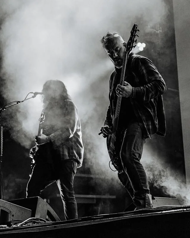 Leave a 🎸 in the comments if you’ve been a fan for more than 5 years, a 💥 for more than 10, and a 🤘🏻 if you’re a new fan!