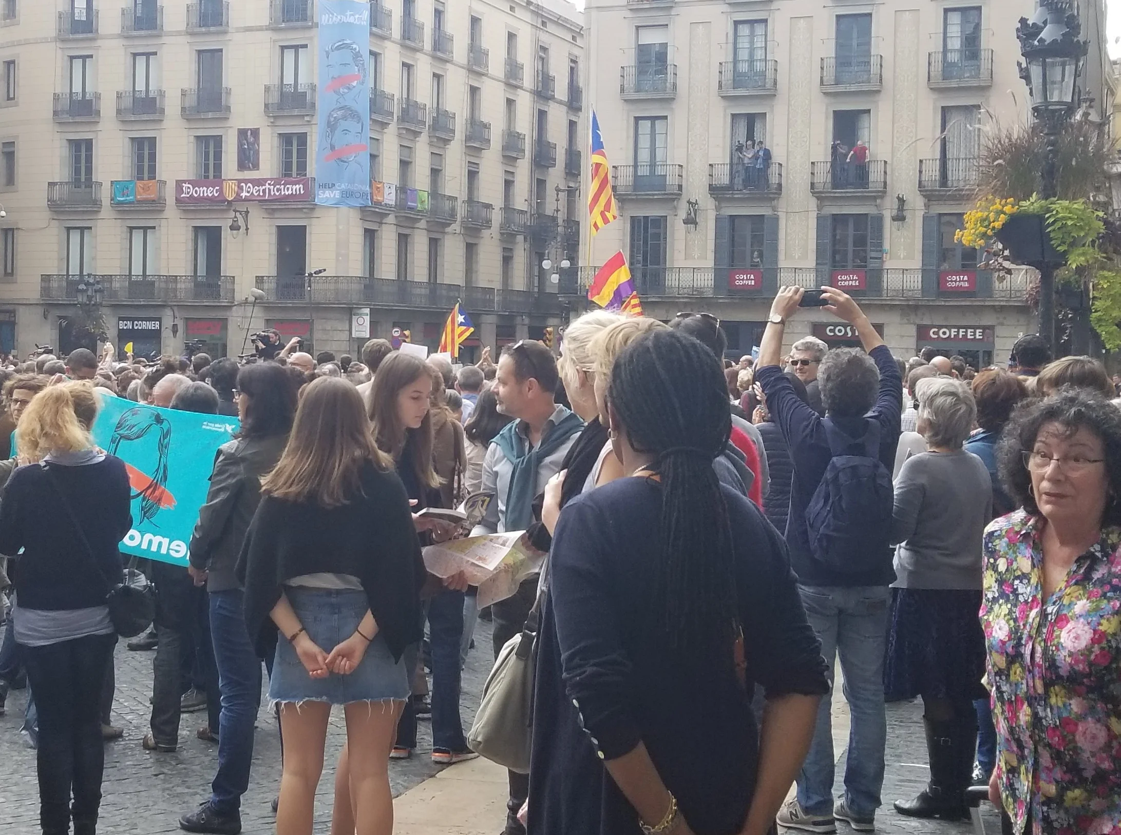 Catalan Pro-independence demonstrators