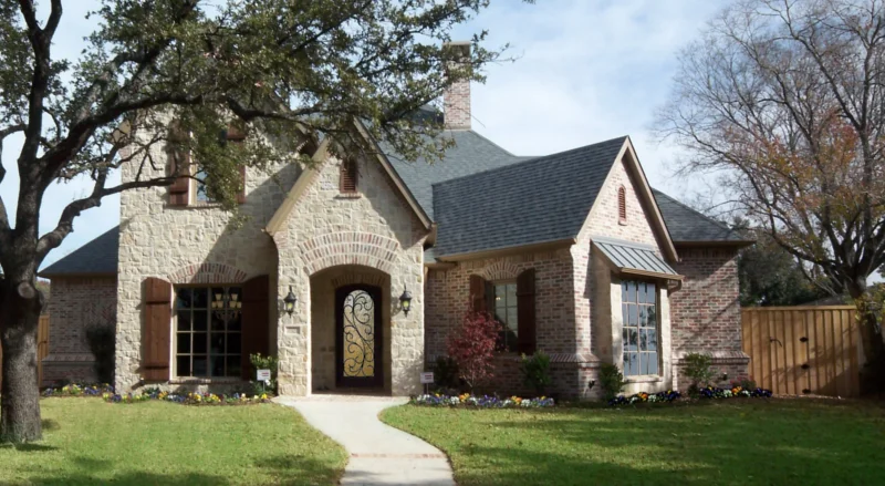 7321 Dominique Featured Image.jpg