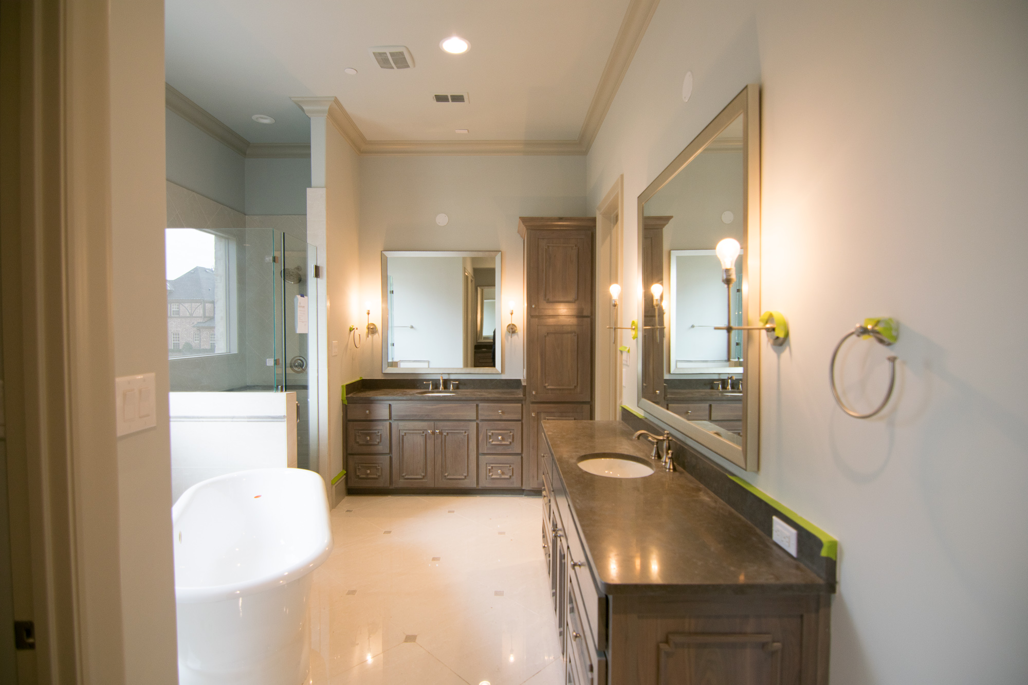 3626 Broadmoor MLS (7 of 19).jpg