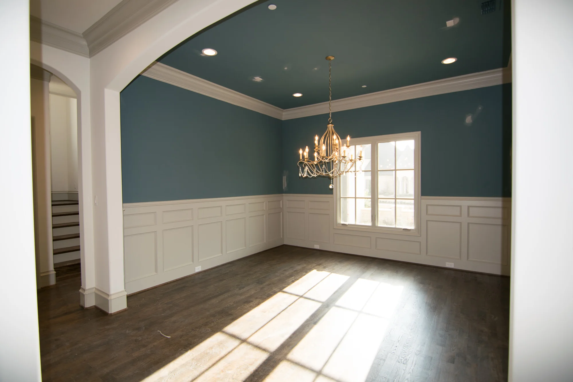 3626 Broadmoor MLS (10 of 19).jpg