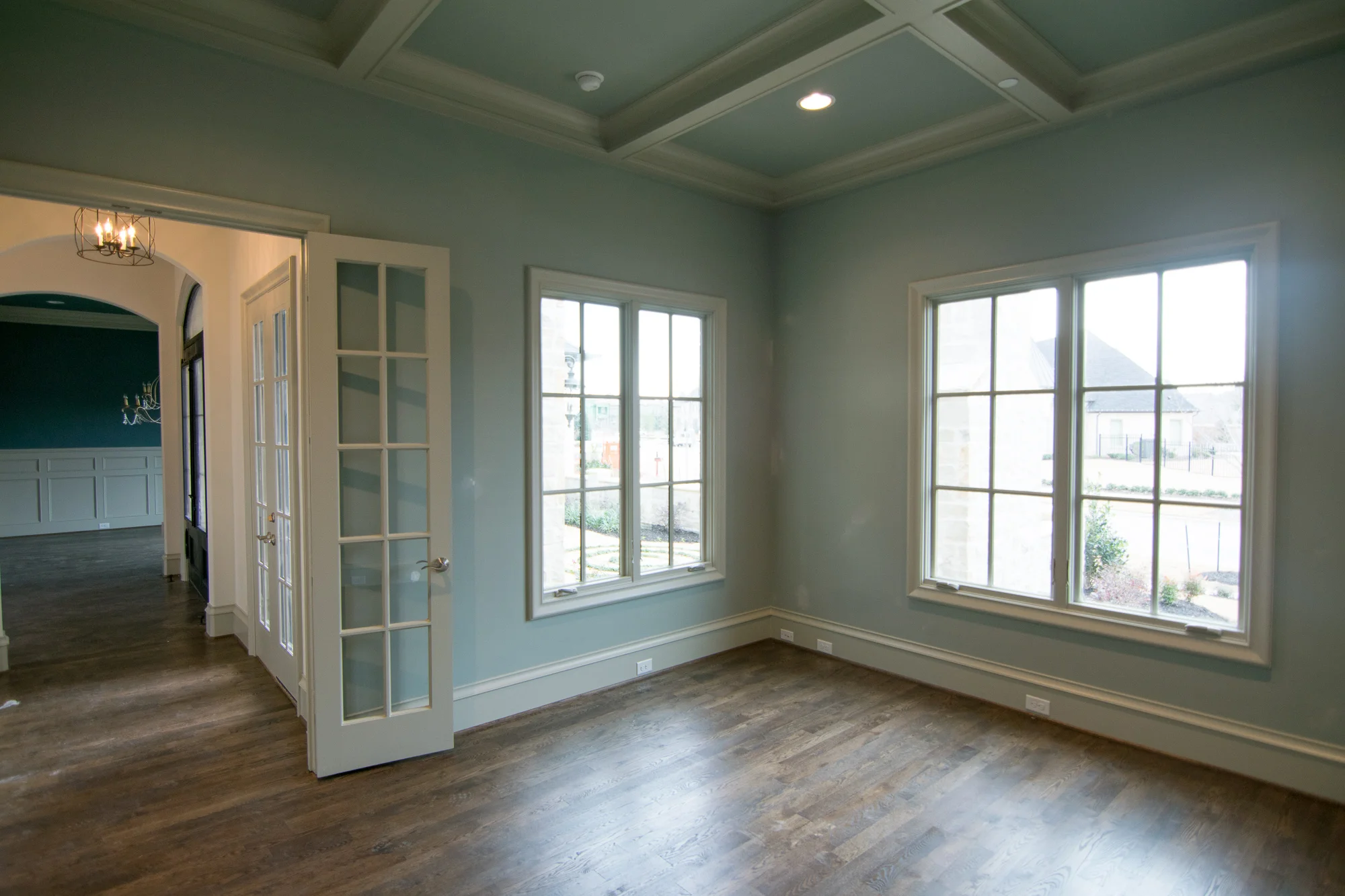 3626 Broadmoor MLS (14 of 19).jpg