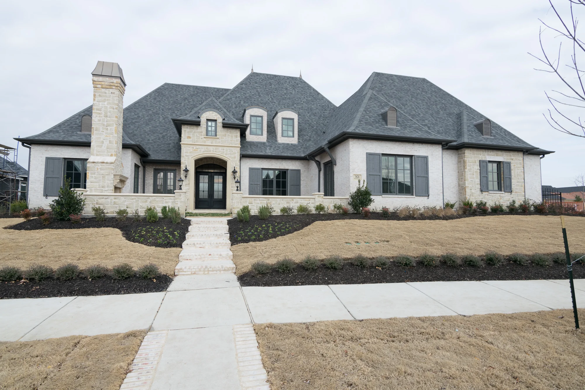 3626 Broadmoor MLS (18 of 19).jpg