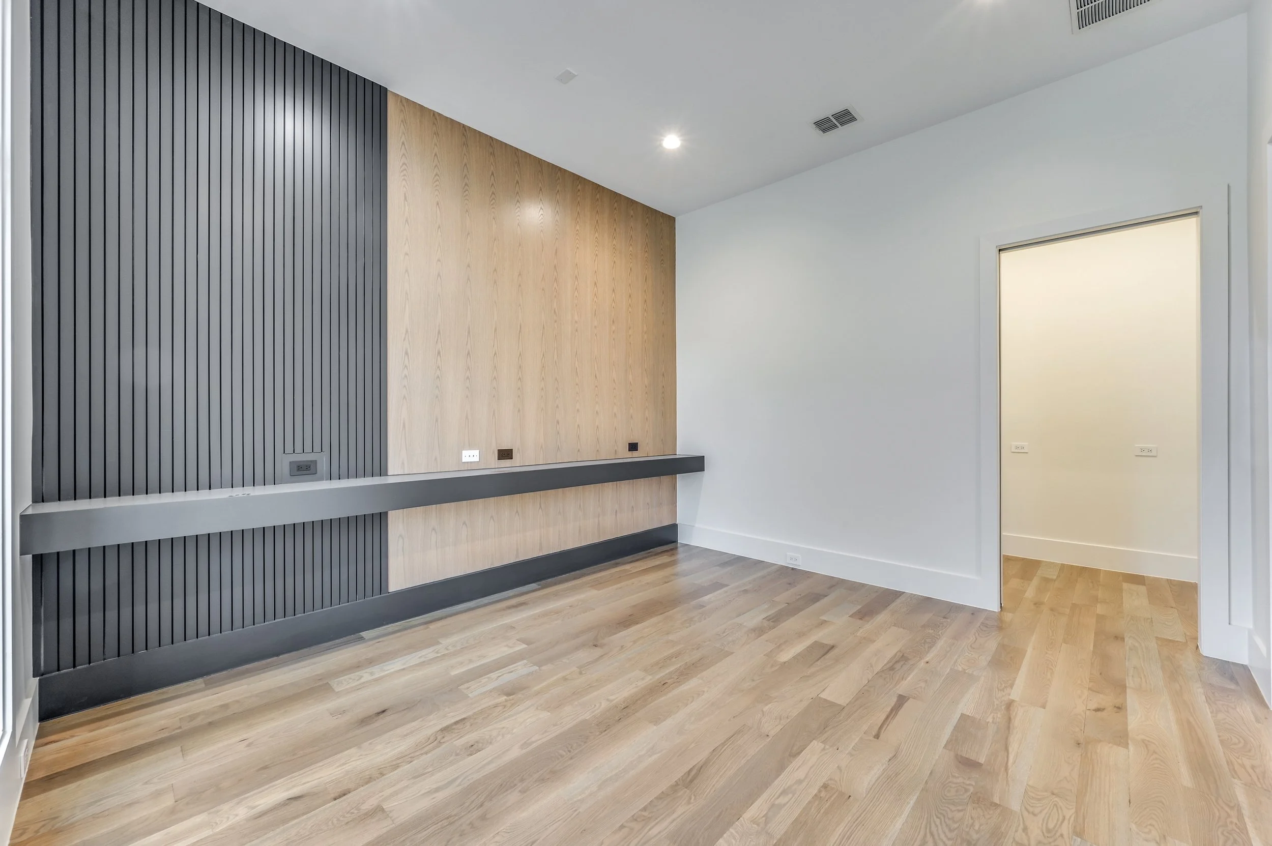 4522-willow-ln-dallas-tx-75244-High-Res-14.jpg