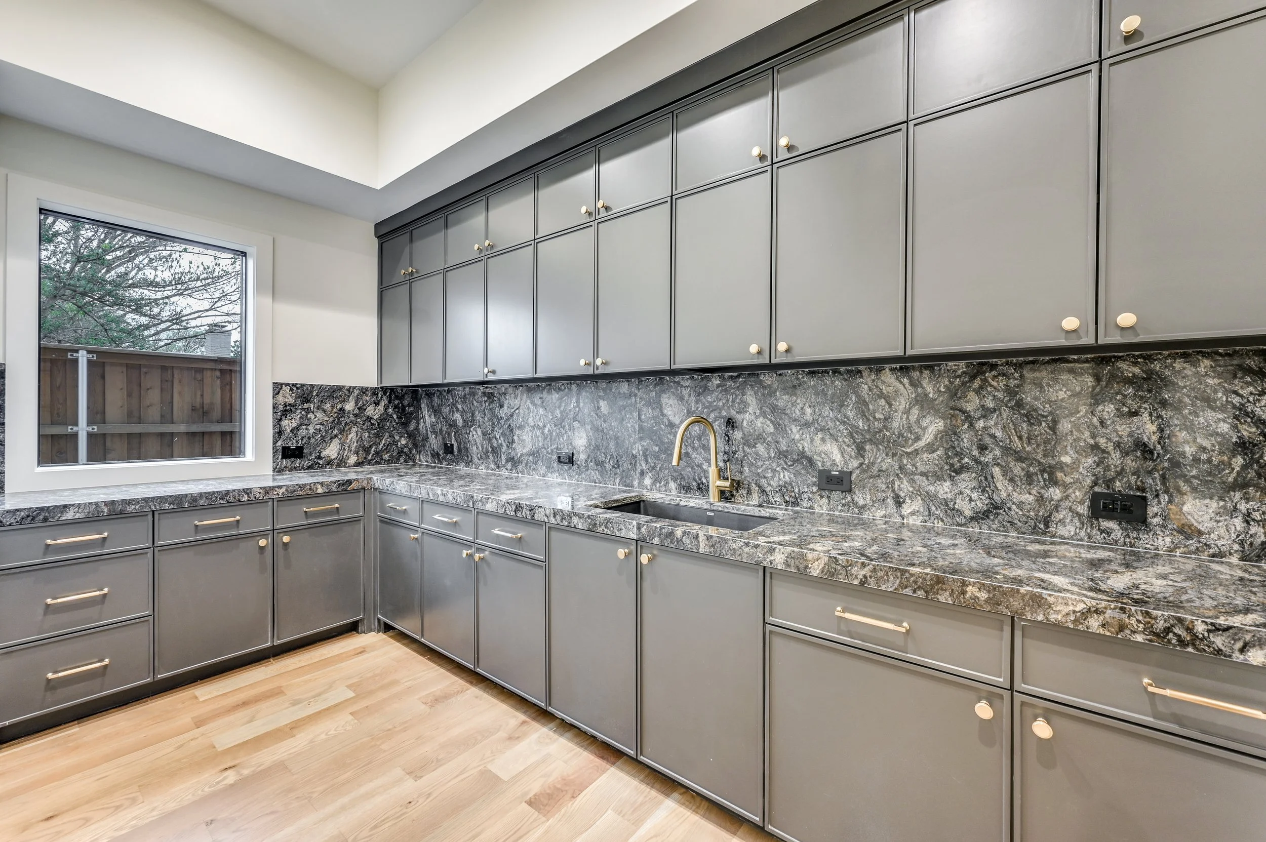 4522-willow-ln-dallas-tx-75244-High-Res-24.jpg