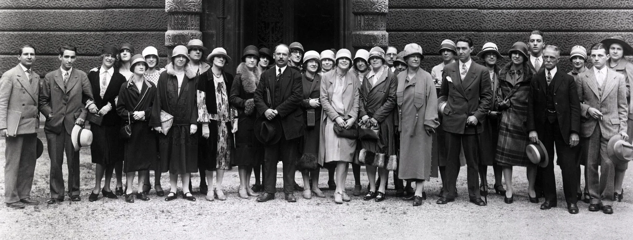 NYSID students on a study abroad trip to Paris, ca. 1930 (detail)
