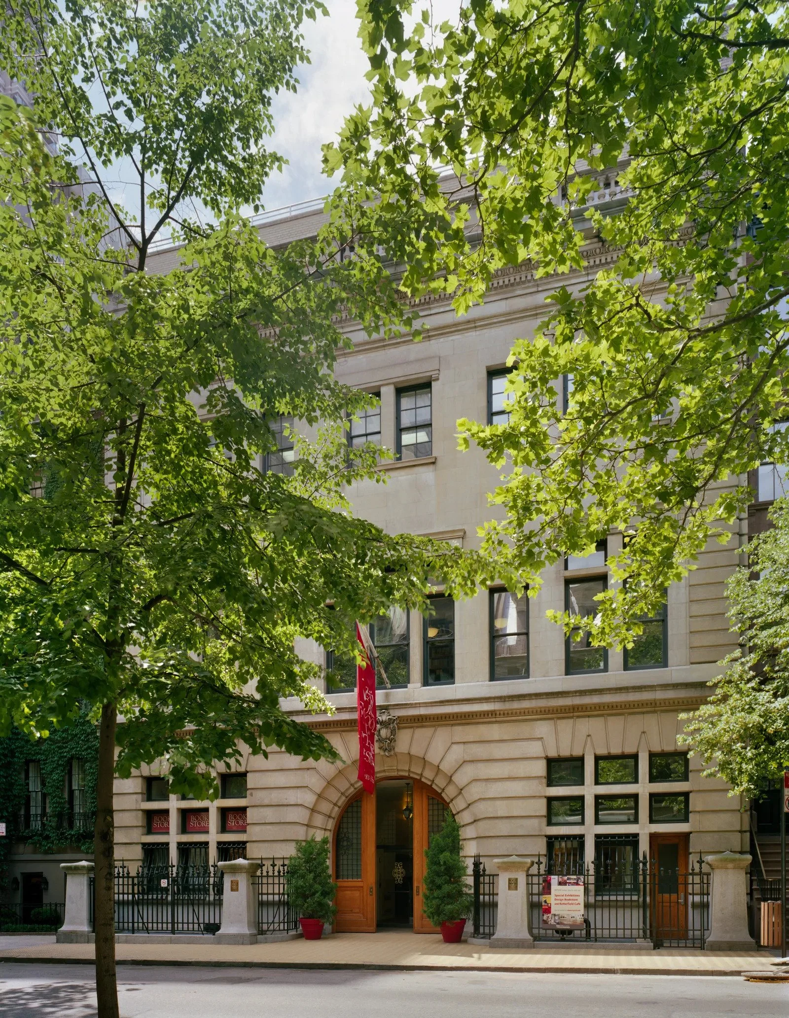17 Interior Design Schools Worth Applying To