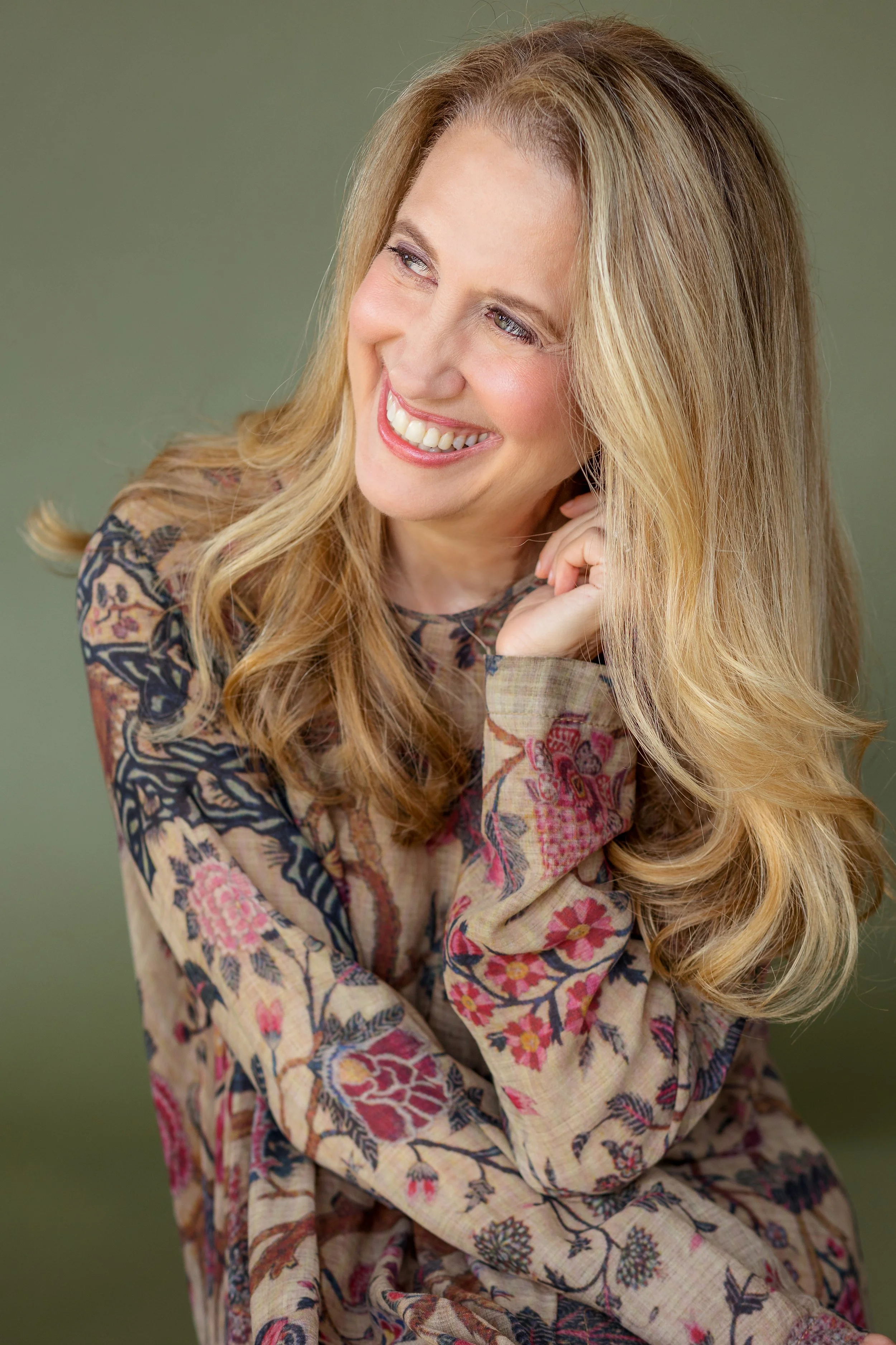 Ode to Color: The Ten Essential Palettes for Living and Design on March 18