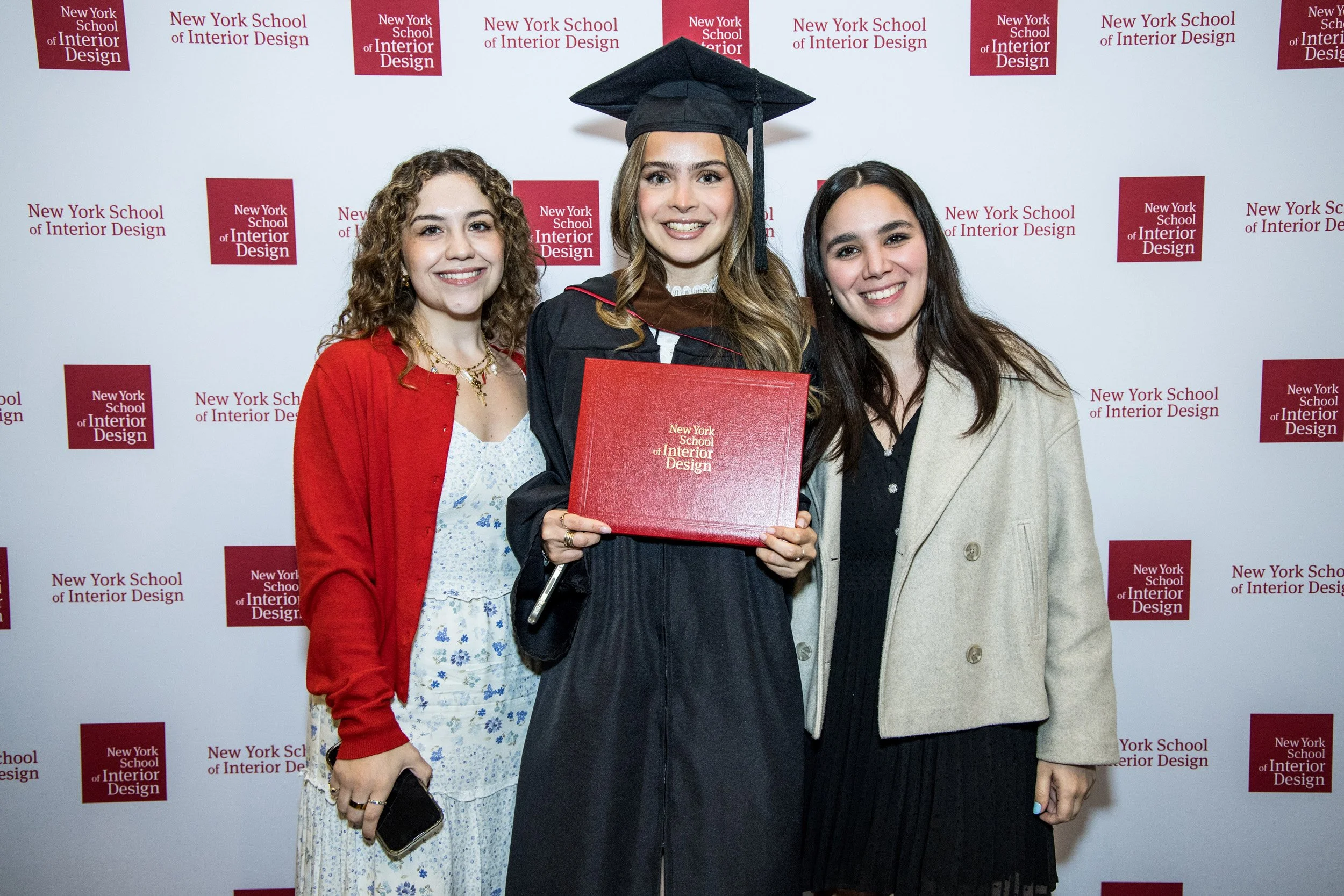 nysid-commencement2025-grads2-6350.jpg