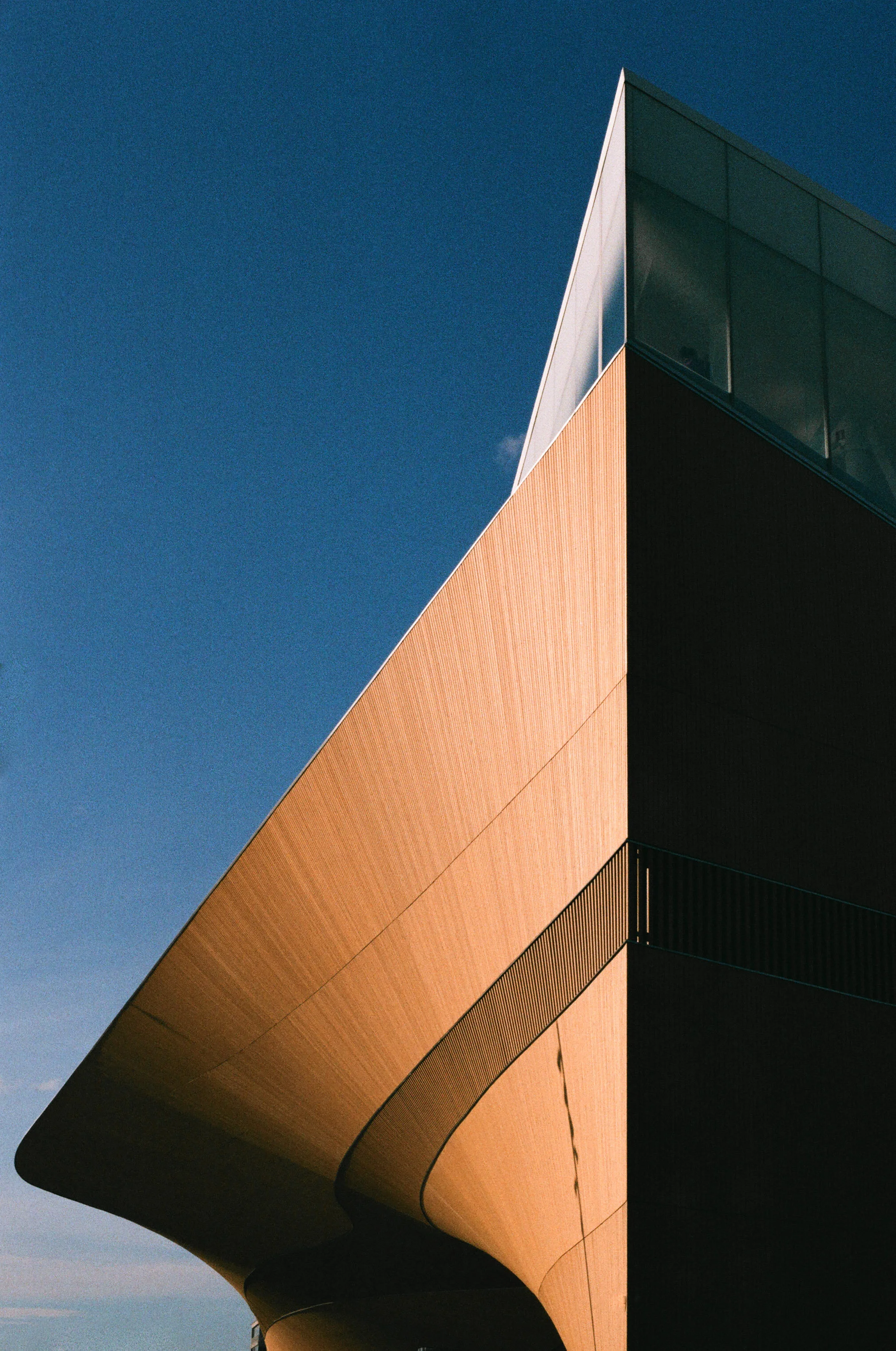 000810110006.jpg