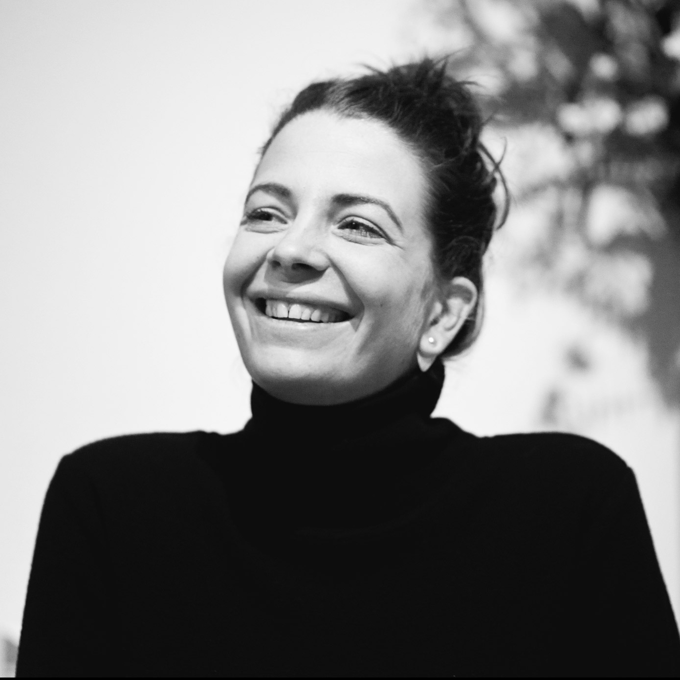   Lisa Jaspers /    FOLKDAYS    Interview:  FOLKDAYS: Where Artisinal Fashion Finds New Homes.    