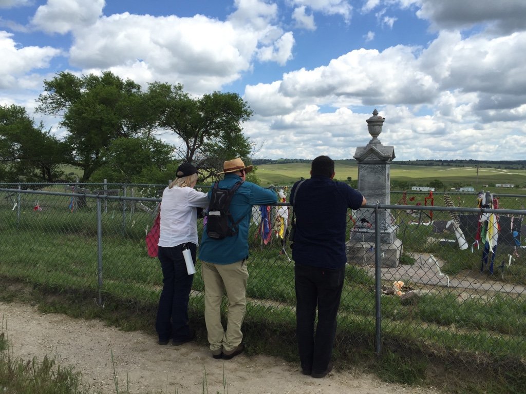  Artists visit Wounded Knee Massacre site 
