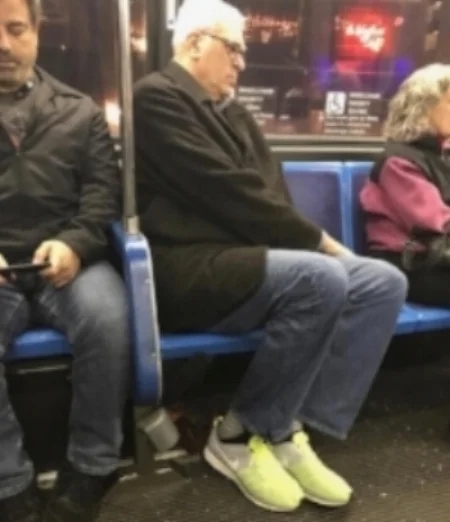 philjacksonbus.jpg