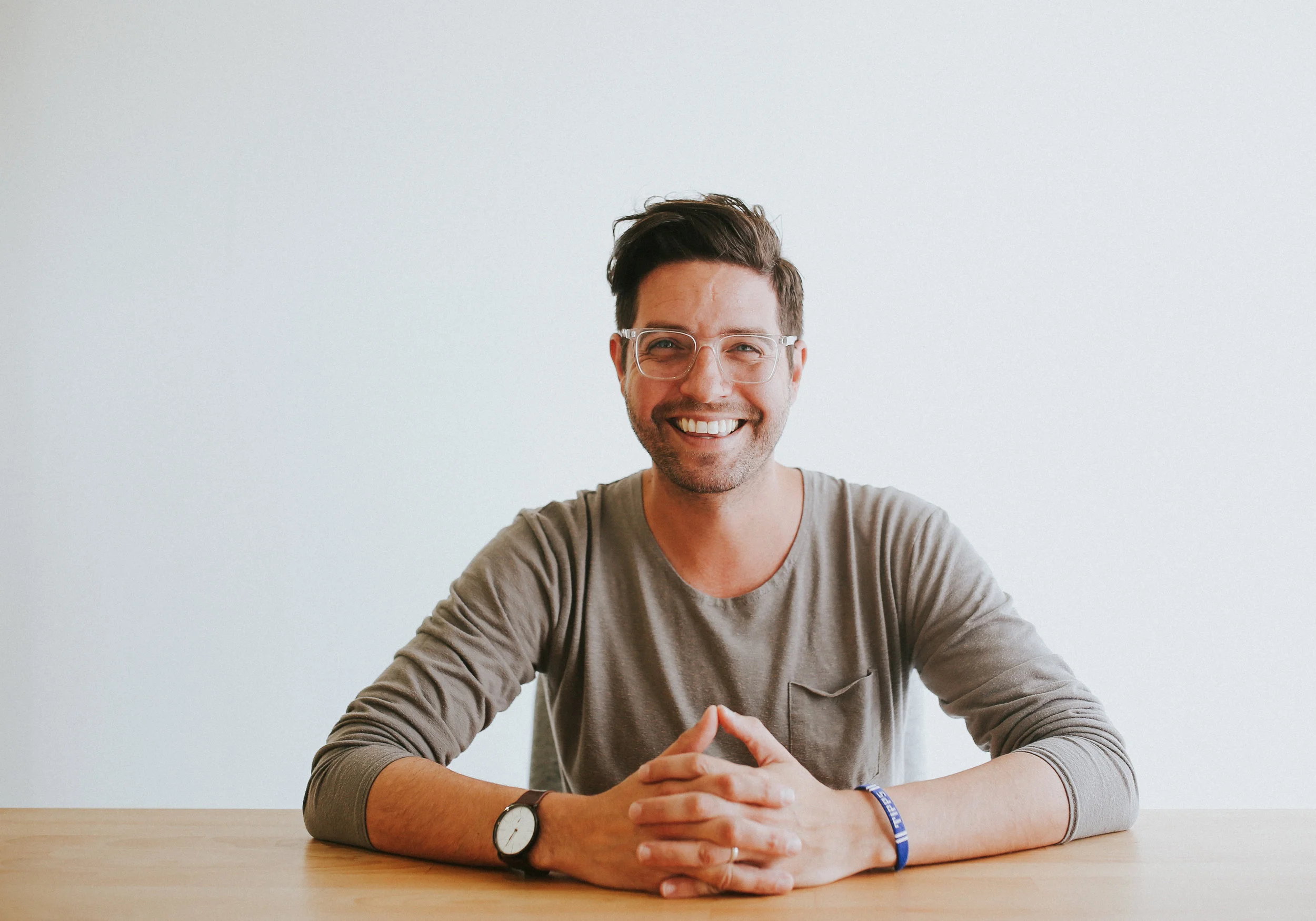 KEVIN TIPPS CAMPUS PASTOR Kevin Tipps is the Campus Pastor for UPPERROOM Dallas. Kevin has been deeply transformed within the UPPERROOM community since first arriving in the summer of 2012. After completing the Residency program he was brought on staff in the Spring of 2013 and has had the privilege of serving in many different capacities and in a variety of positions. From directing the Residency program to overseeing small groups to managing operations, each season and the role he held in it helped to shape and prepare him for the role of Campus Pastor. Kevin has over a decade of ministry and missions experience but is most passionate about prayer and intercession. Inspiring and inviting others into the knowledge of and intimacy with God a lifestyle of prayer invites is his greatest joy. Kevin is married to his wife Bethany and they are expecting their first baby boy.