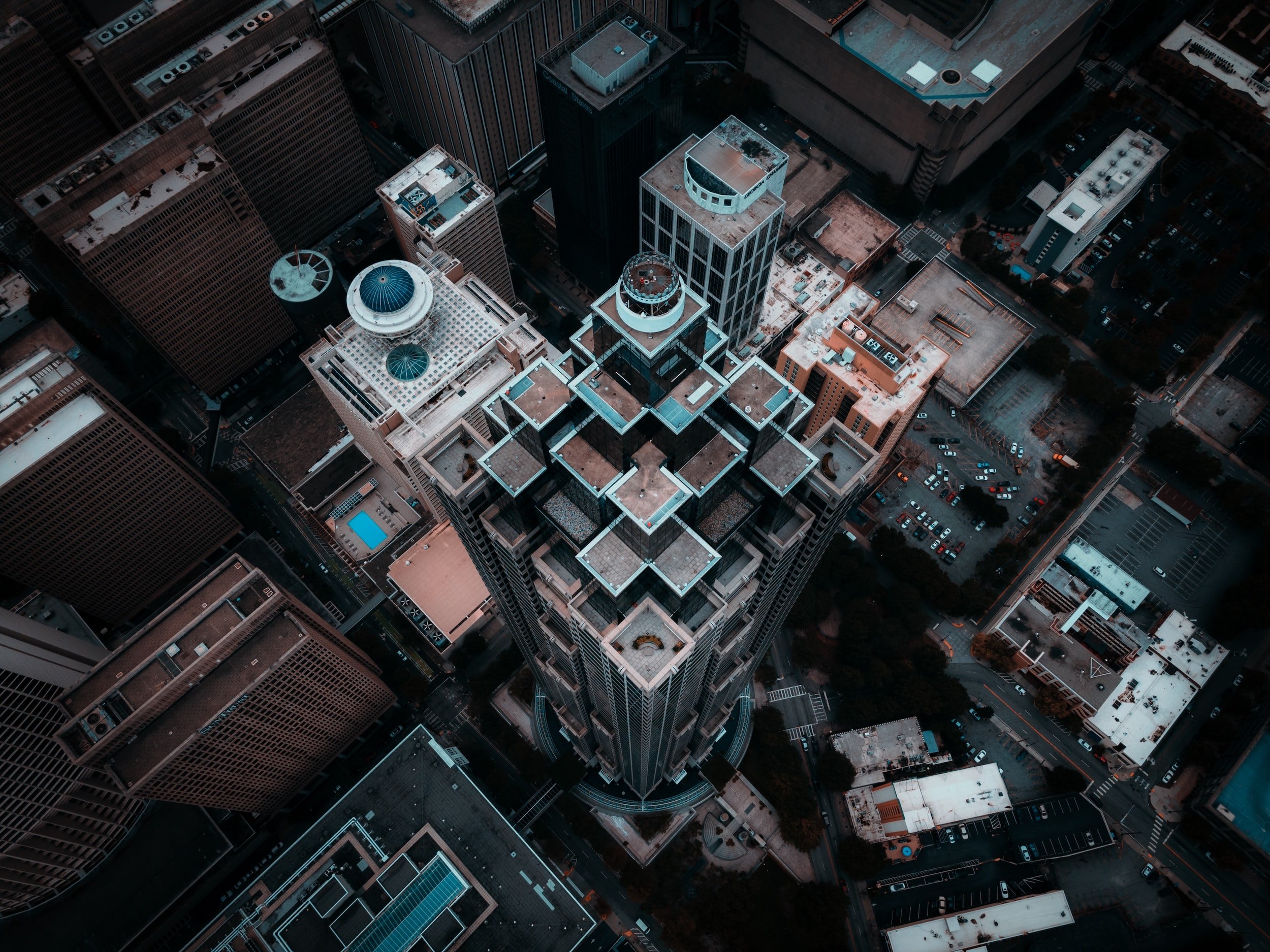 unsplash-image-5f8PM7_fdwM.jpg