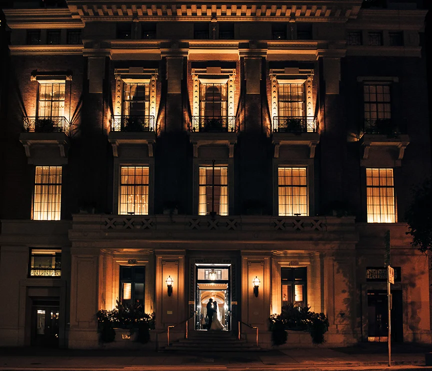 Vancouver-Club-at-night.jpg