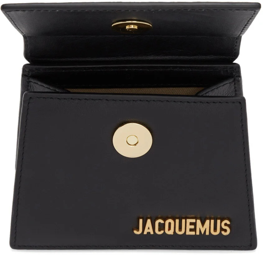 jacquemus-le-chiquito-clutch-bag-classic-collectsingluxury-6.jpg