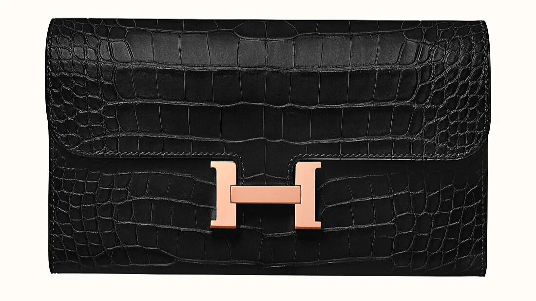 Wallet in use