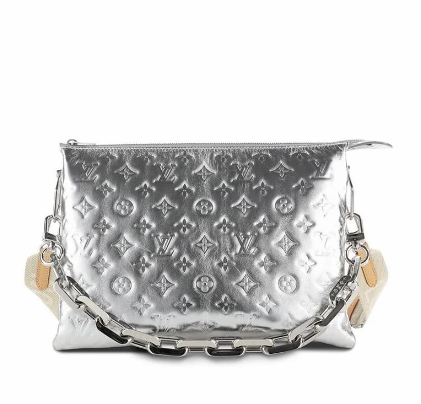 NEW Louis Vuitton Women's Spring Summer 2021 Silver Mirror Pochette 