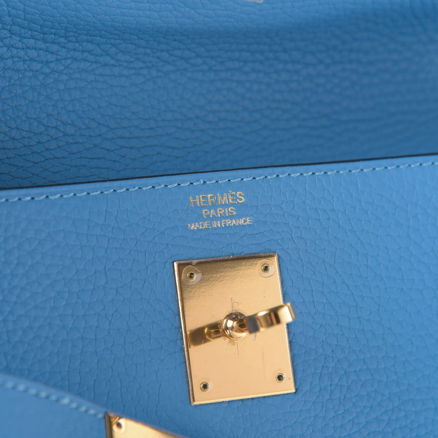 hermes-taurillon-clemence-kelly-retourne-32-bleu-paradis-available-for-sale-collectsingluxury-4.jpg