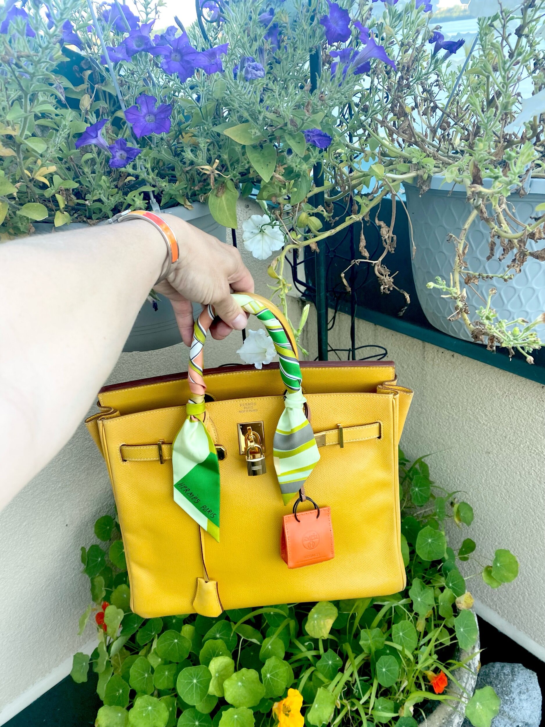 Why is it SO Difficult to Find a Hermes Yellow Color Birkin Bag?