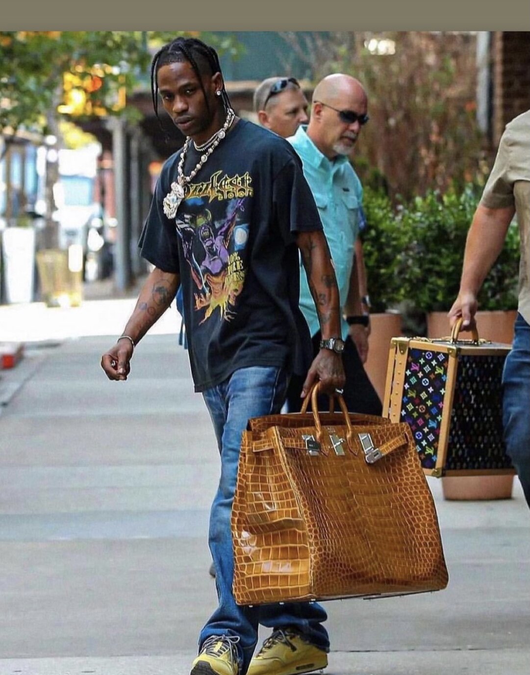 Travis Scott with his Hermes EXOTIC HAC Travel Birkin 50cm — Collecting ...