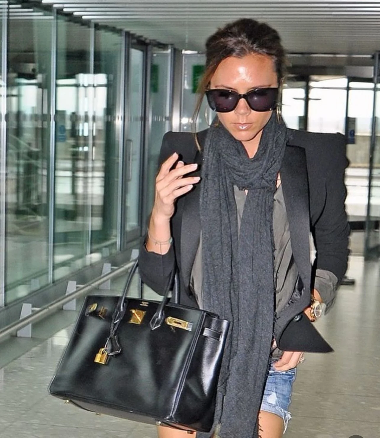 Victoria Beckham with her Hermes Box Leather Birkin 