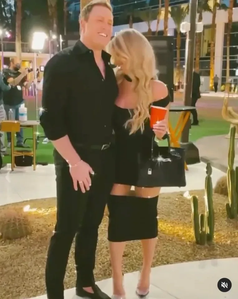 Kim Zolciak with her Hermes Birkin