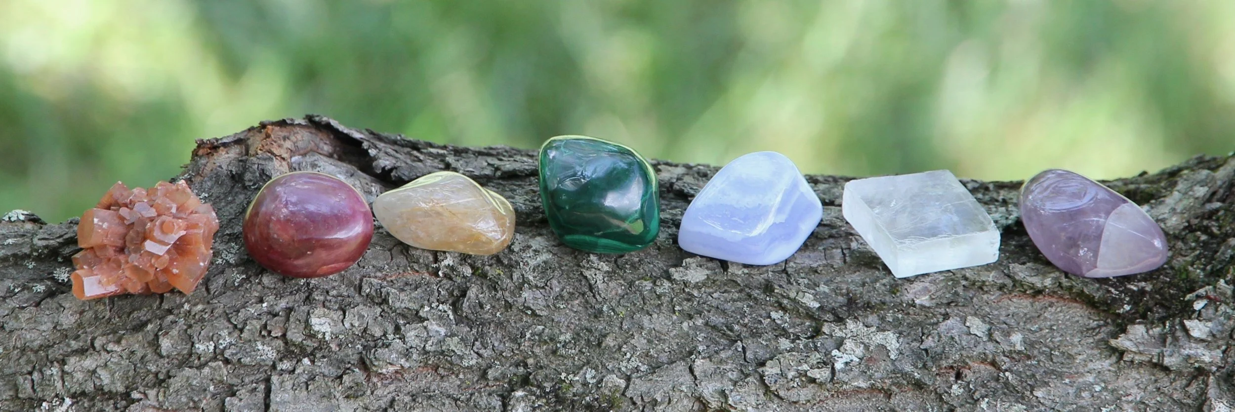 CrystalTherapyEarthWiseWellness.jpg