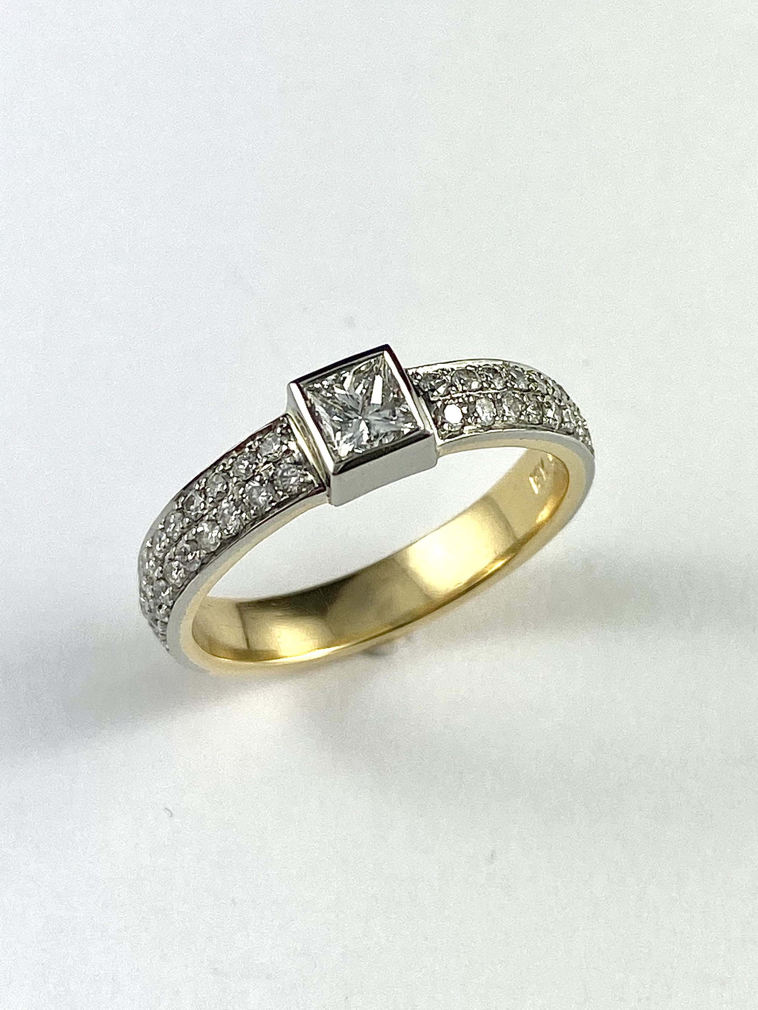 19K White 18K Yellow Gold Princess Cut Diamond Ring