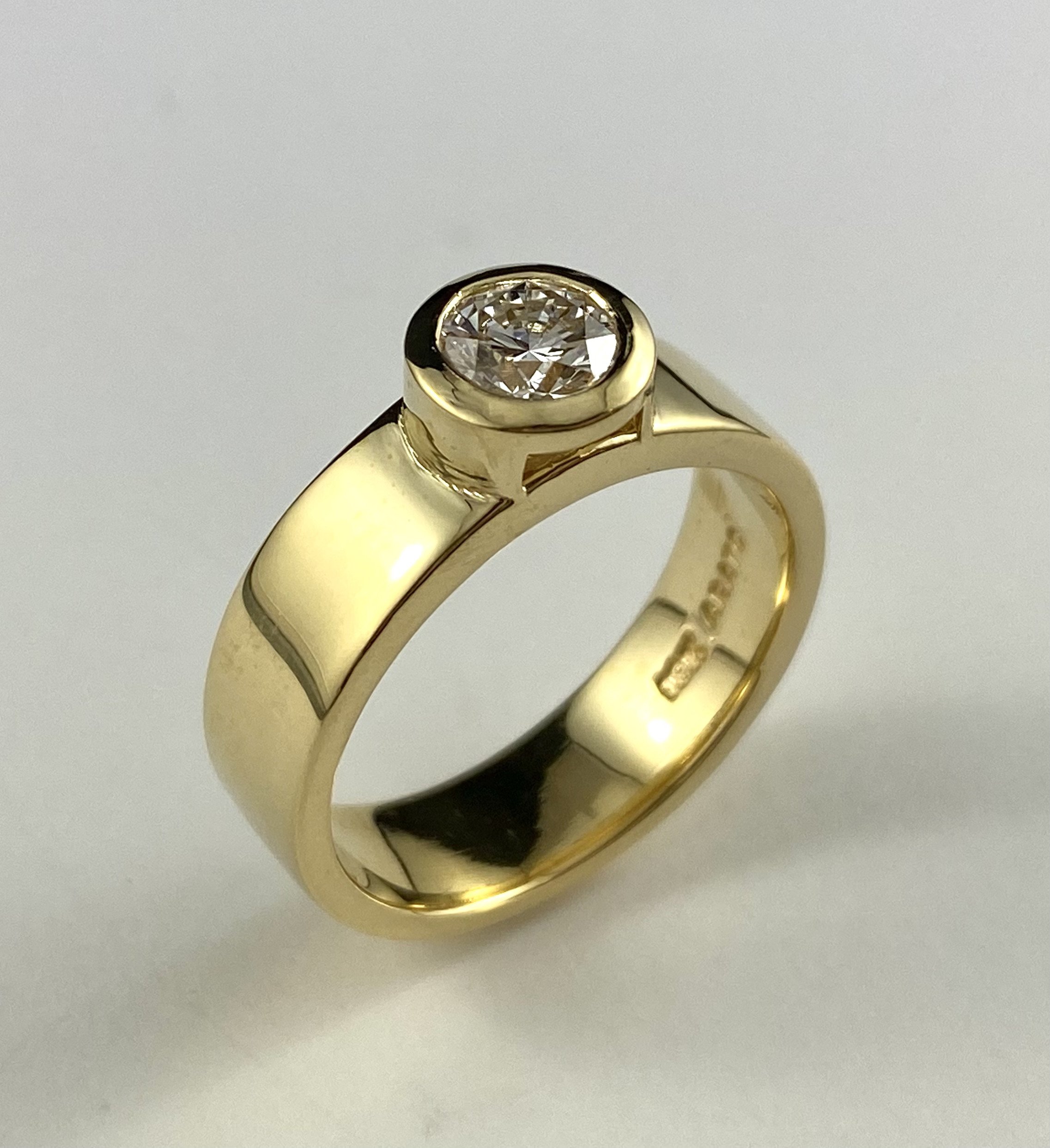 18K Yellow Gold Bezel Set Diamond Solitaire Ring