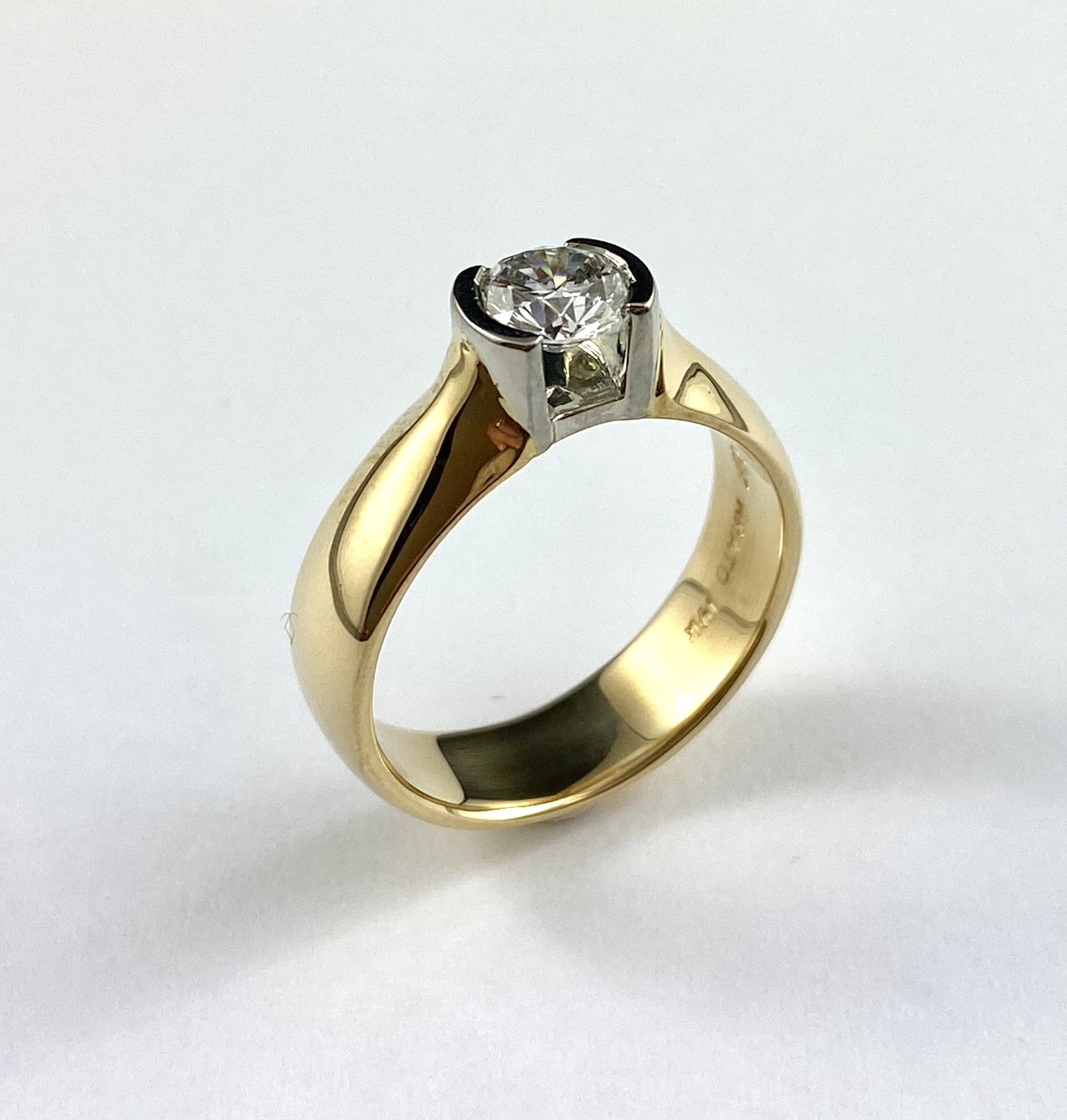 19K White and 18K Yellow Gold Diamond Solitaire Ring