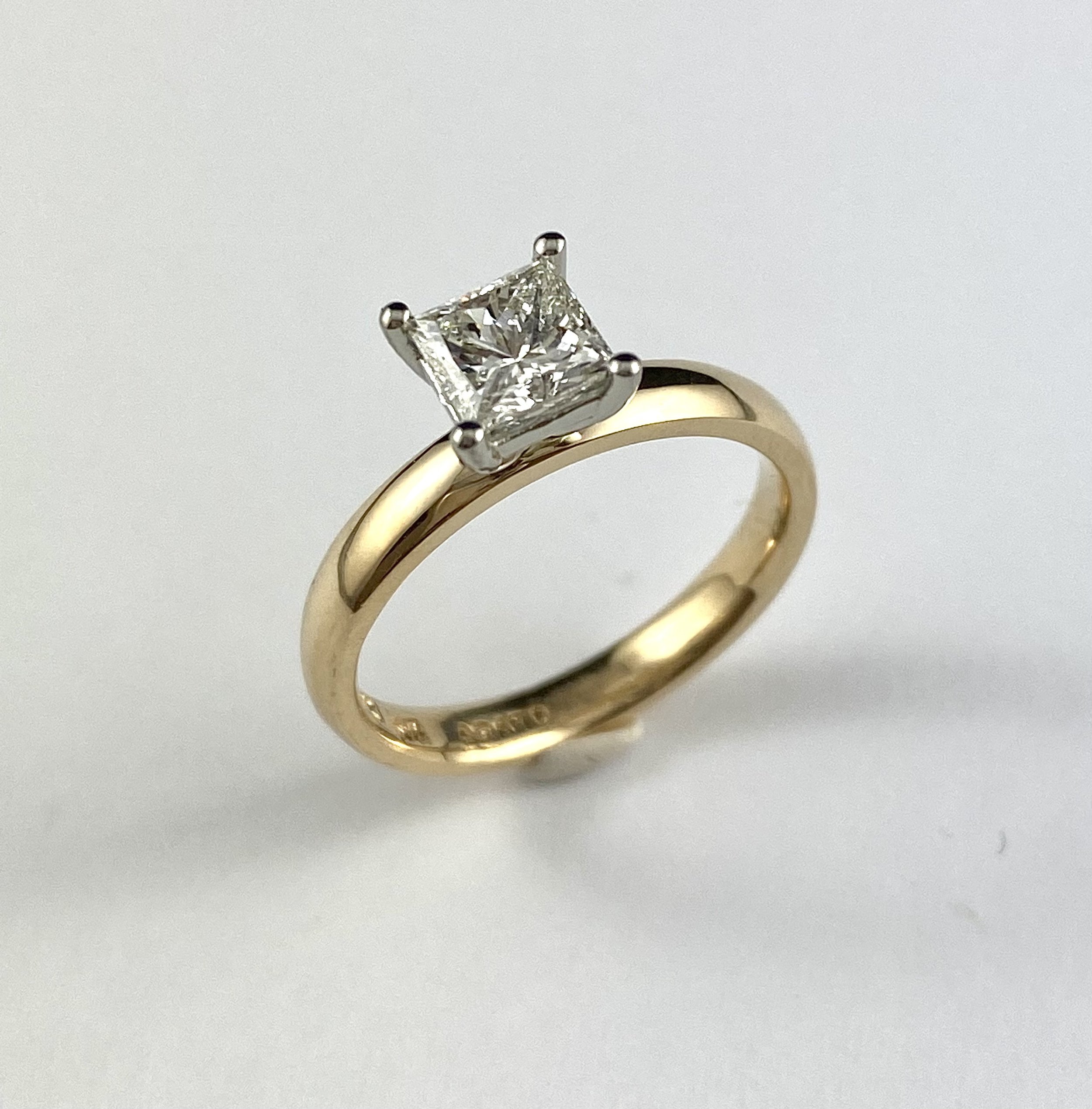 19K White and 18K Yellow Gold Princess Cut Diamond Solitaire Ring