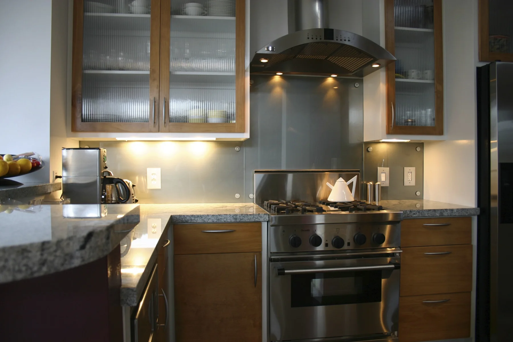 Glass and steel backsplash
