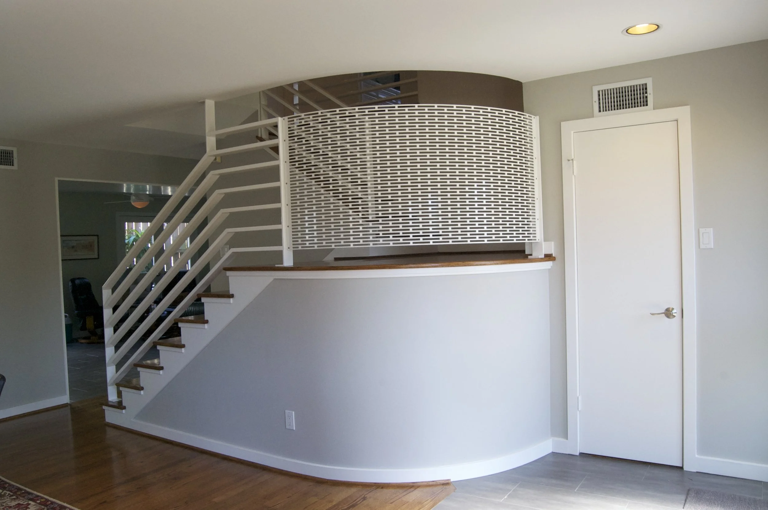 Wheeler stairrail