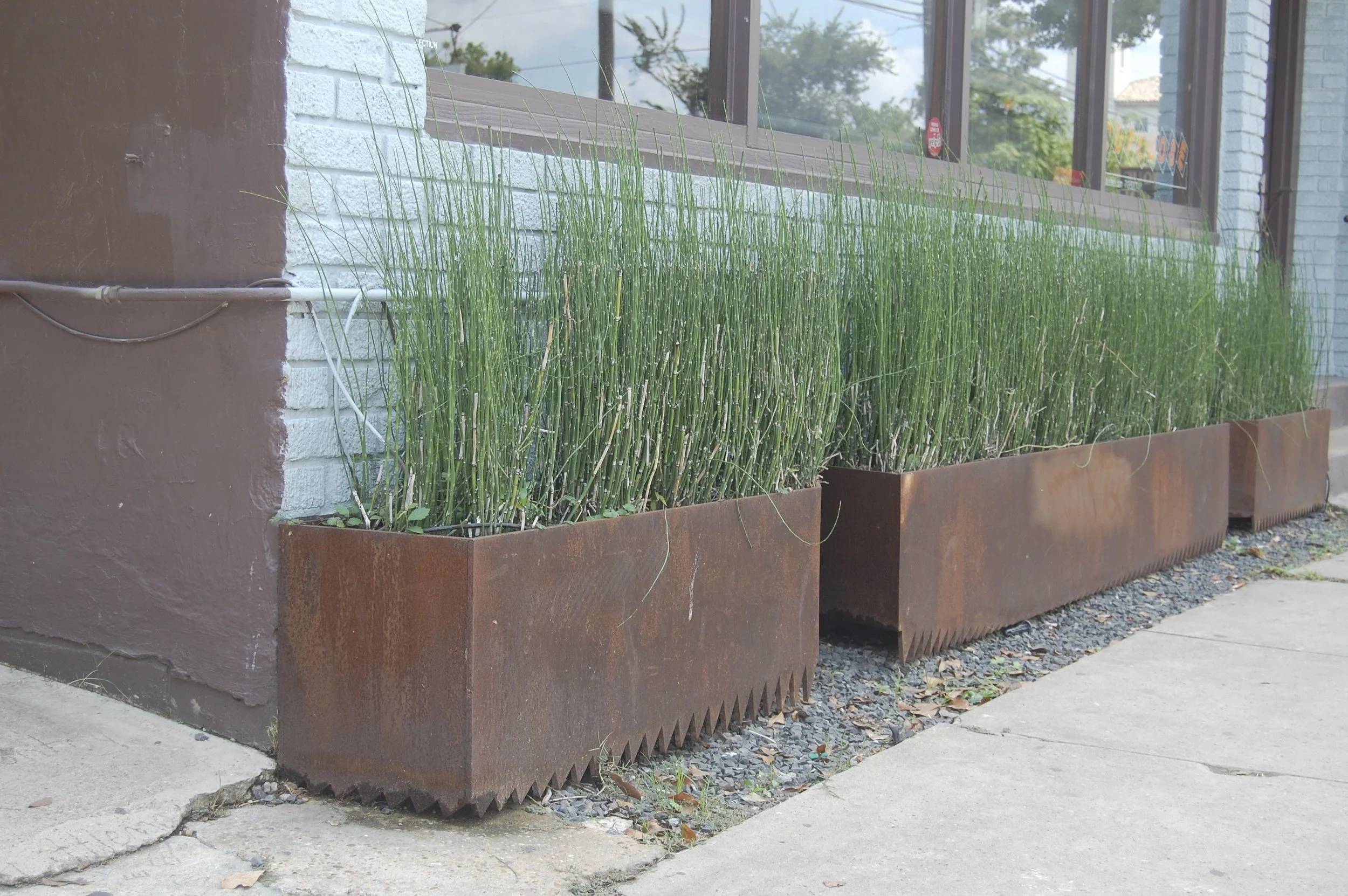 Cutloose planter boxes