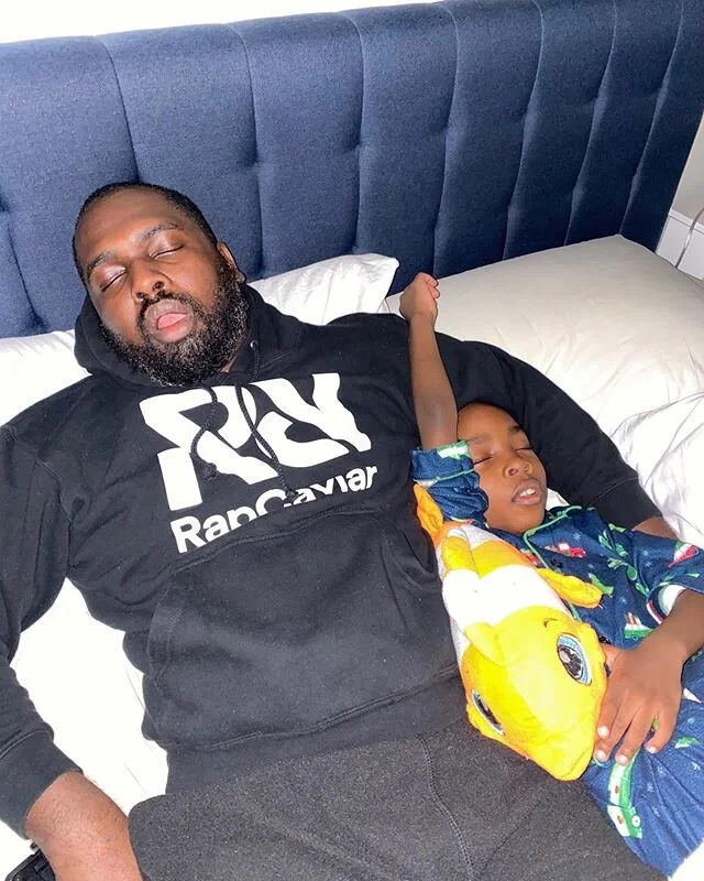 Go on and get yourself one of those things you call a family. It ain&rsquo;t for the weak- @thedavidaarnold 
Happy Father&rsquo;s Day every day. .
.
.
.
.
#humor #fathersday #dearfathers #dadgang #theblackmancan #message #happybabaday