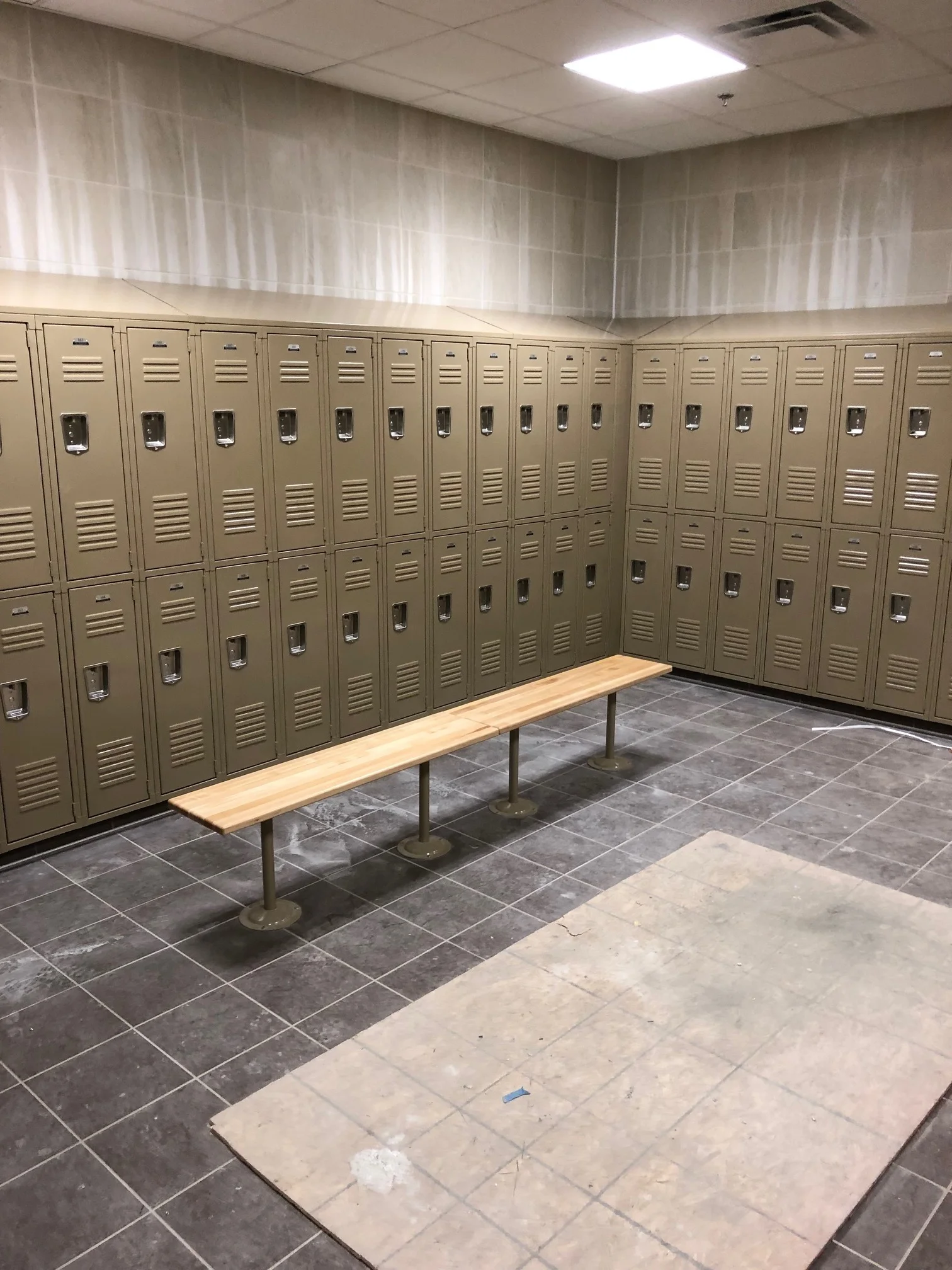Locker installation