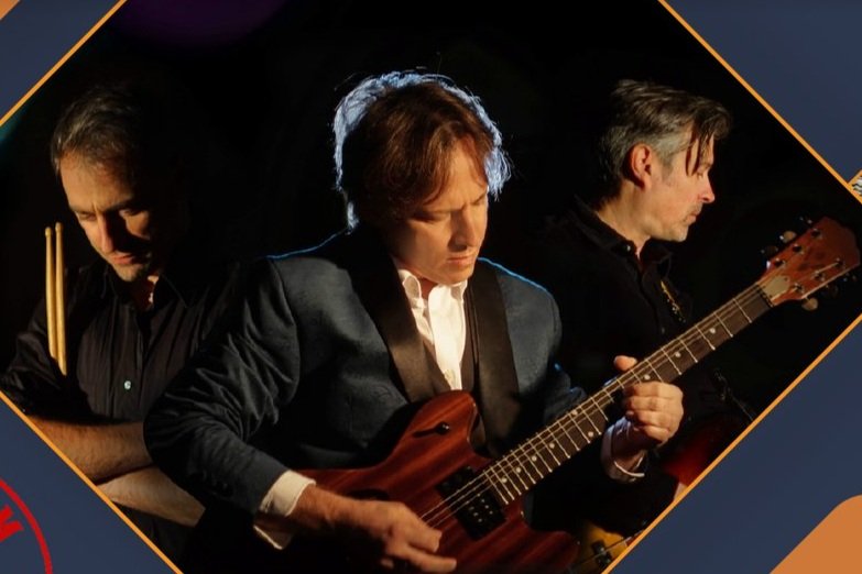 ASTORIA / TONI MURANYI / ALL THE PRESIDENT'S MEN