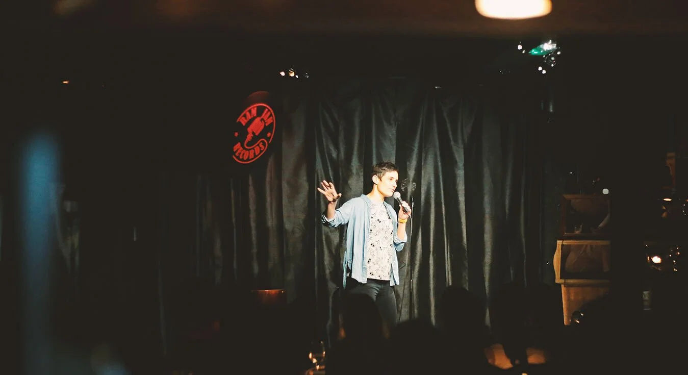 CRACK COMEDY