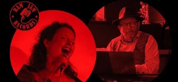 Emma Field with the Freddie Pirotta Jazz Combo