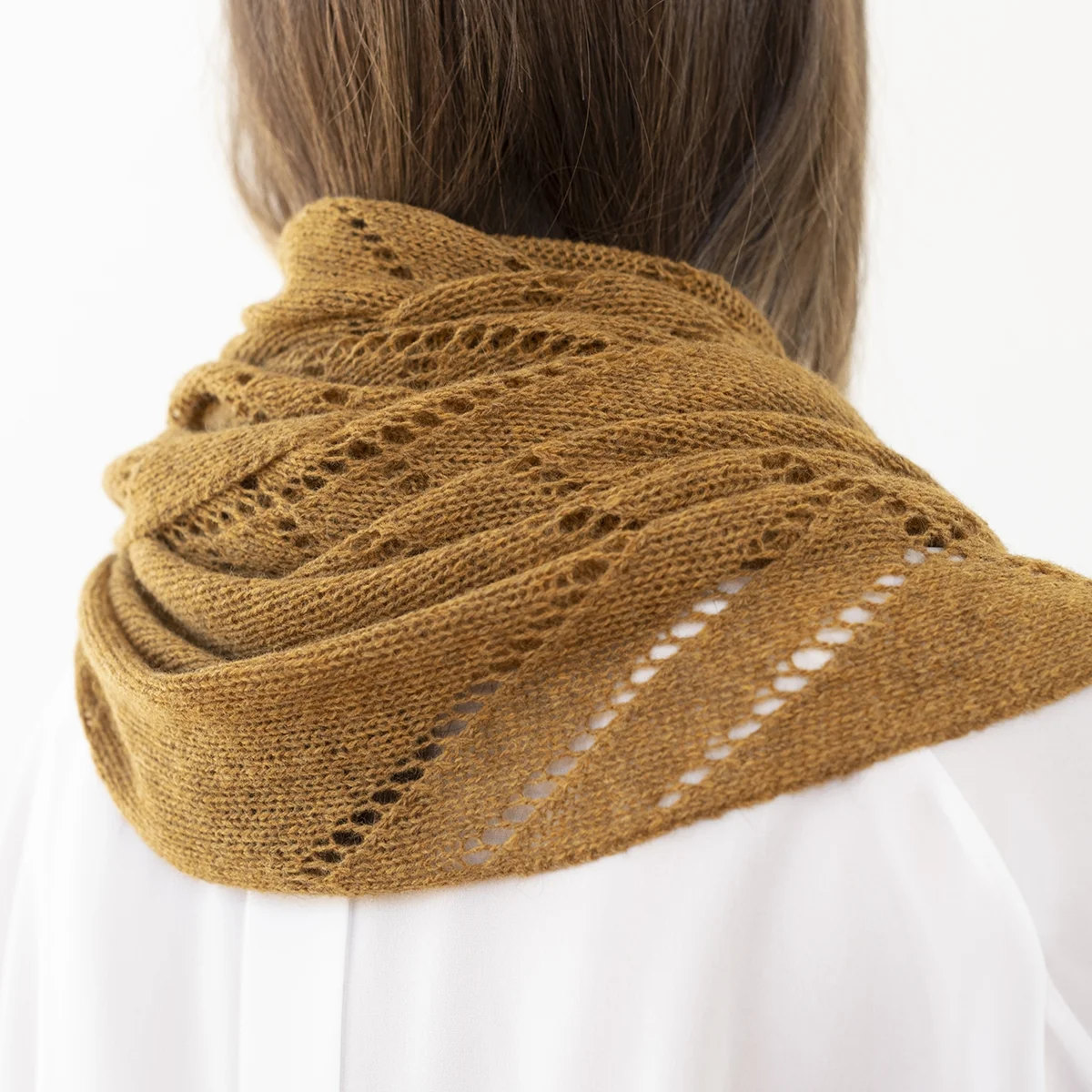 Lucca - Knitting pattern by Julie Hoover