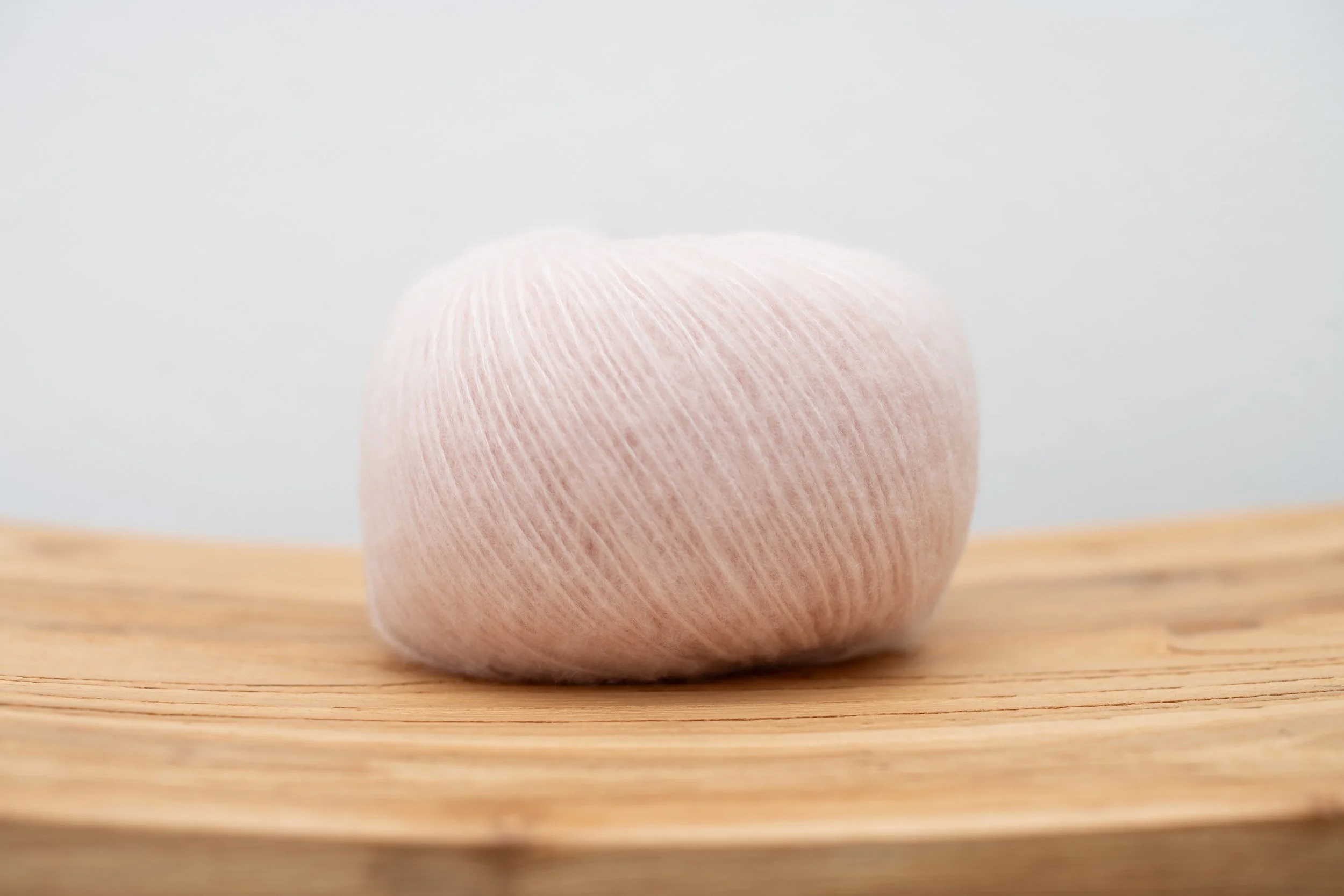 Lamana Roma Cashmere & Silk Yarn in the color Rose Quartz