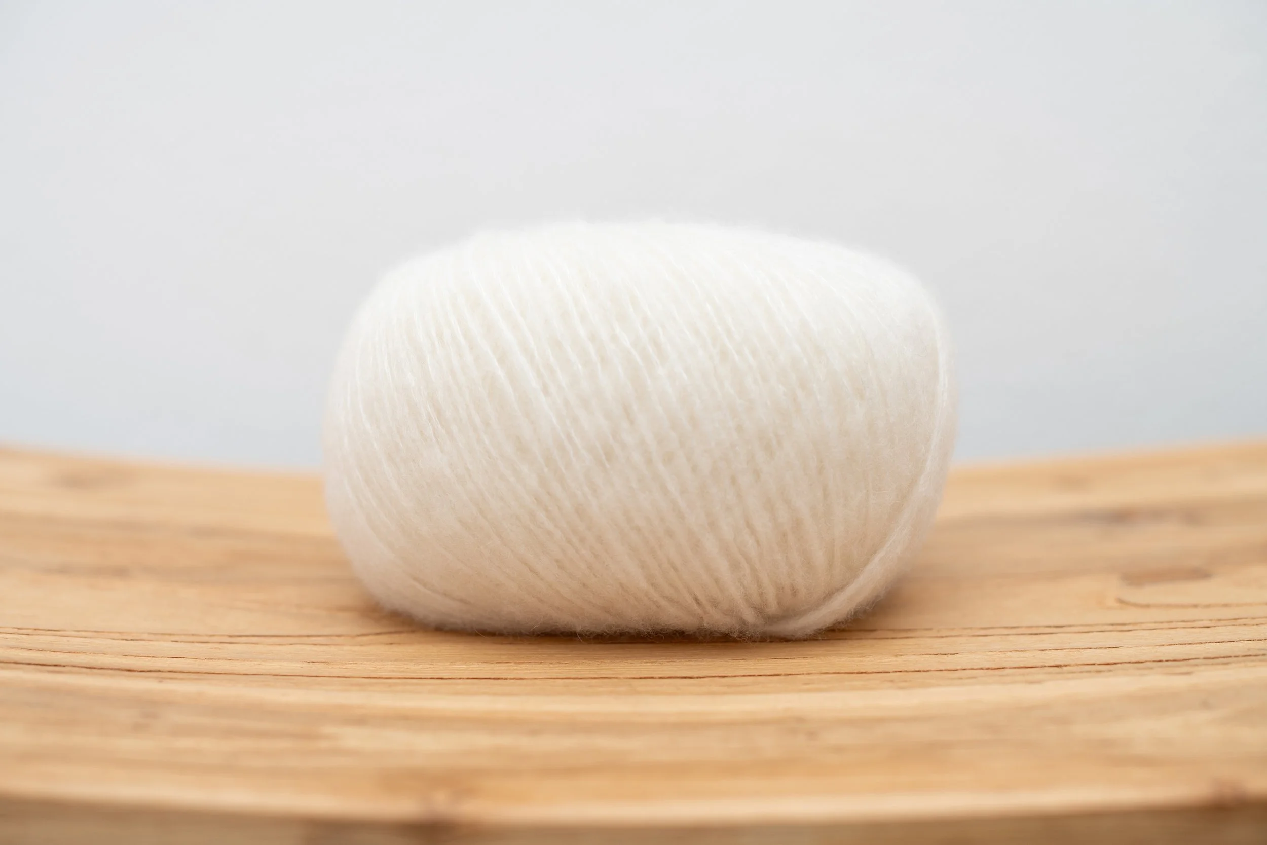 Lamana Roma Cashmere & Silk Yarn in the color Wool White