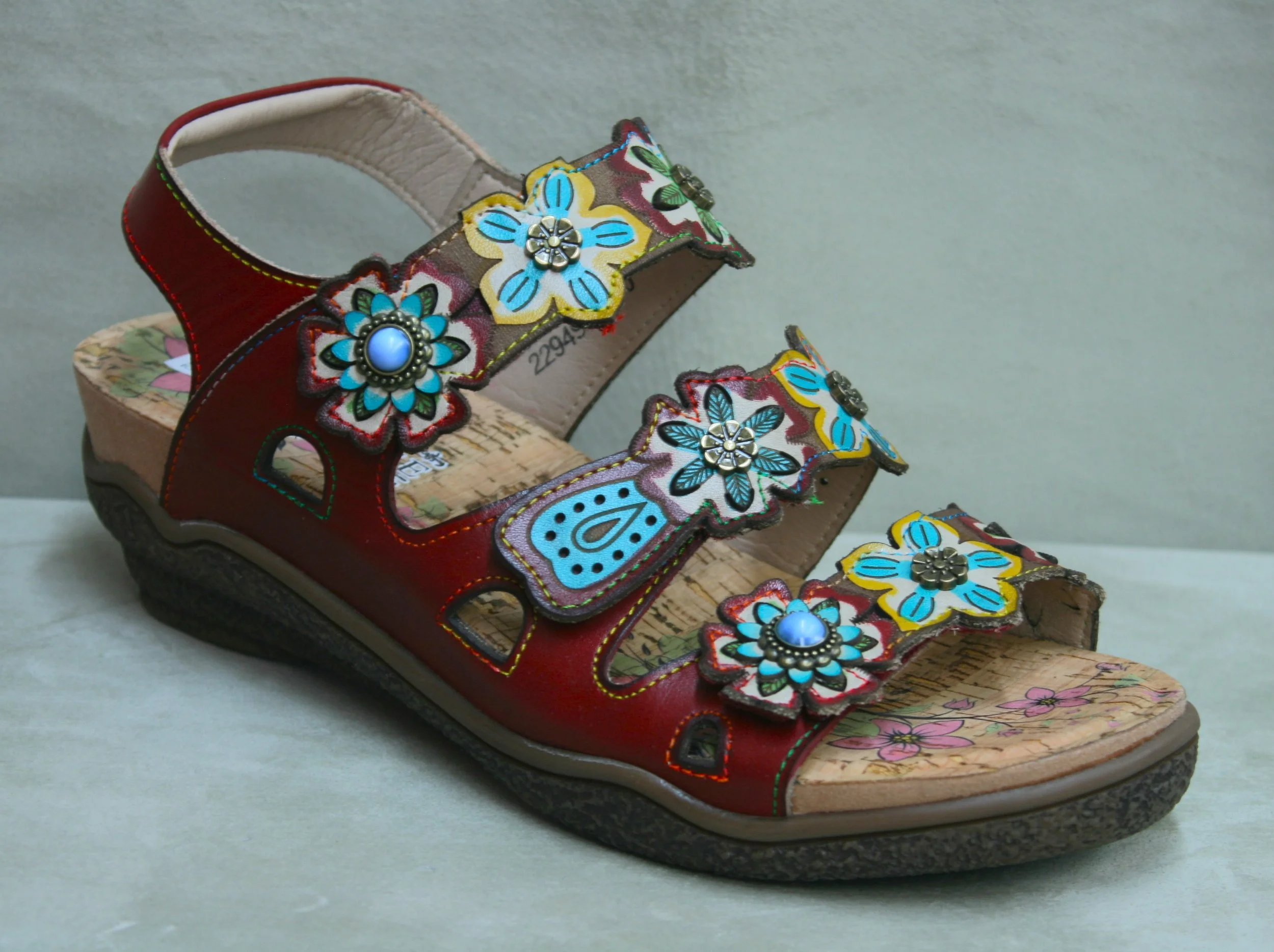 L'ARTISTE - Bethie - MSRP $129.95
