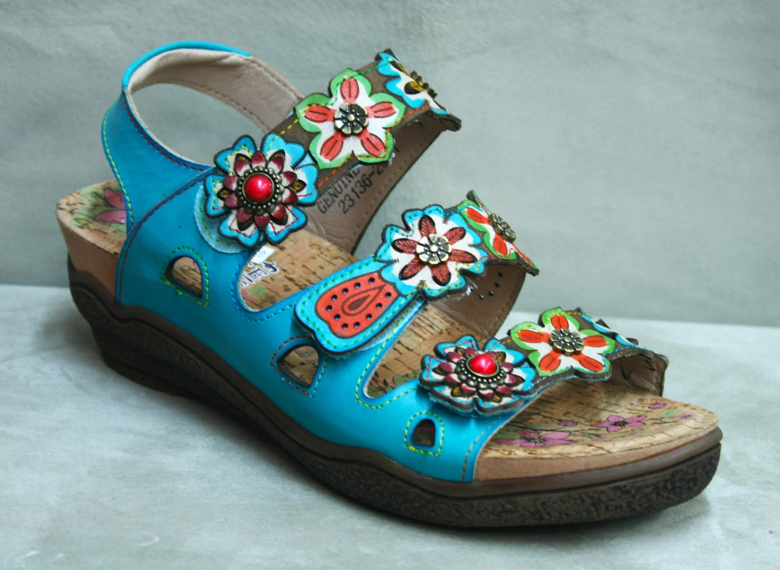 L'ARTISTE - Bethie - MSRP $129.95