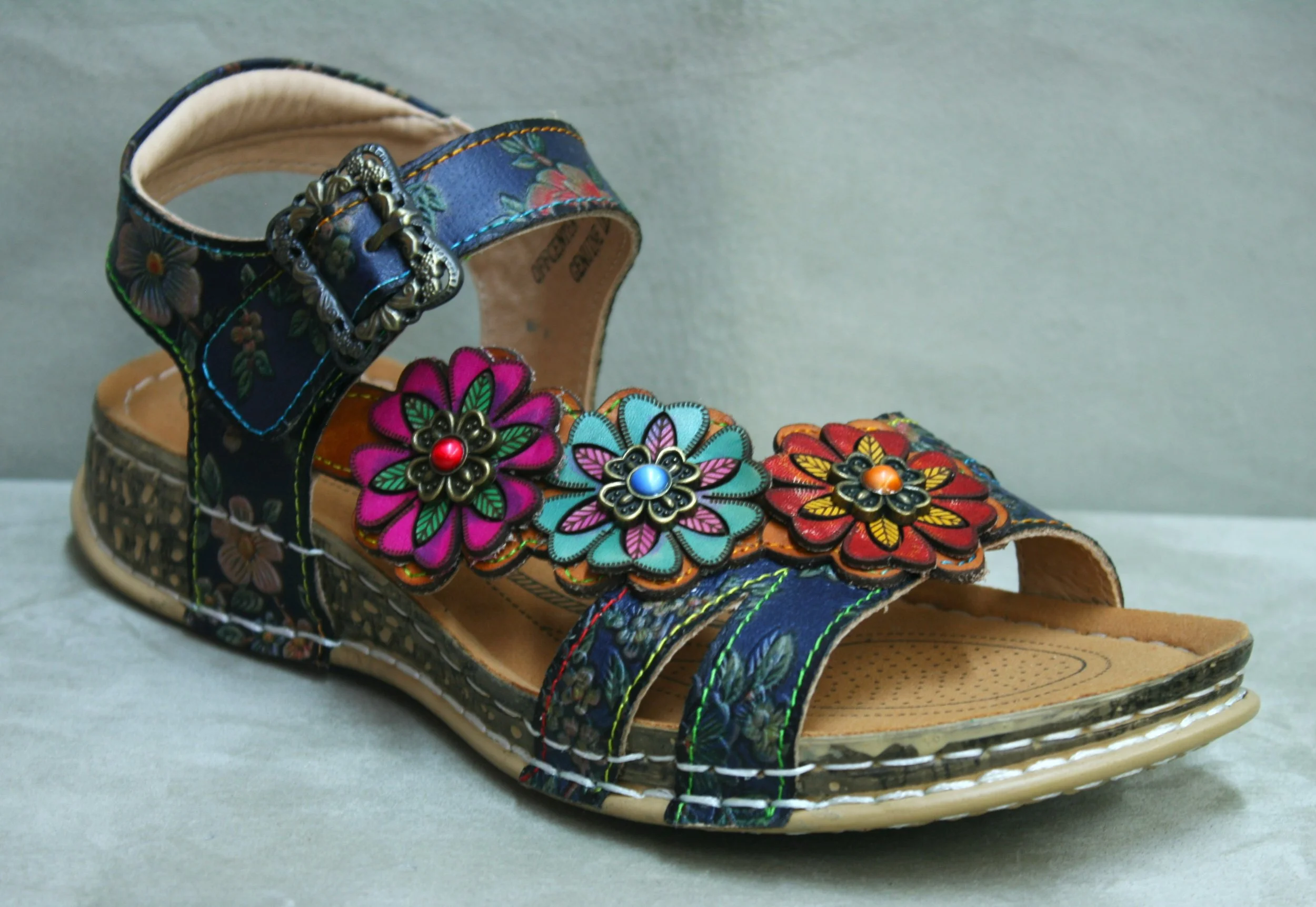 L'ARTISTE - OffCenter - MSRP $119.95