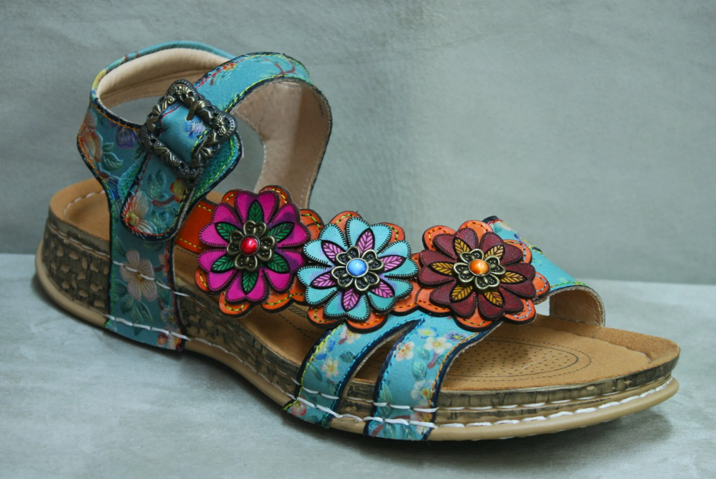 L'ARTISTE - OffCenter - MSRP $119.95