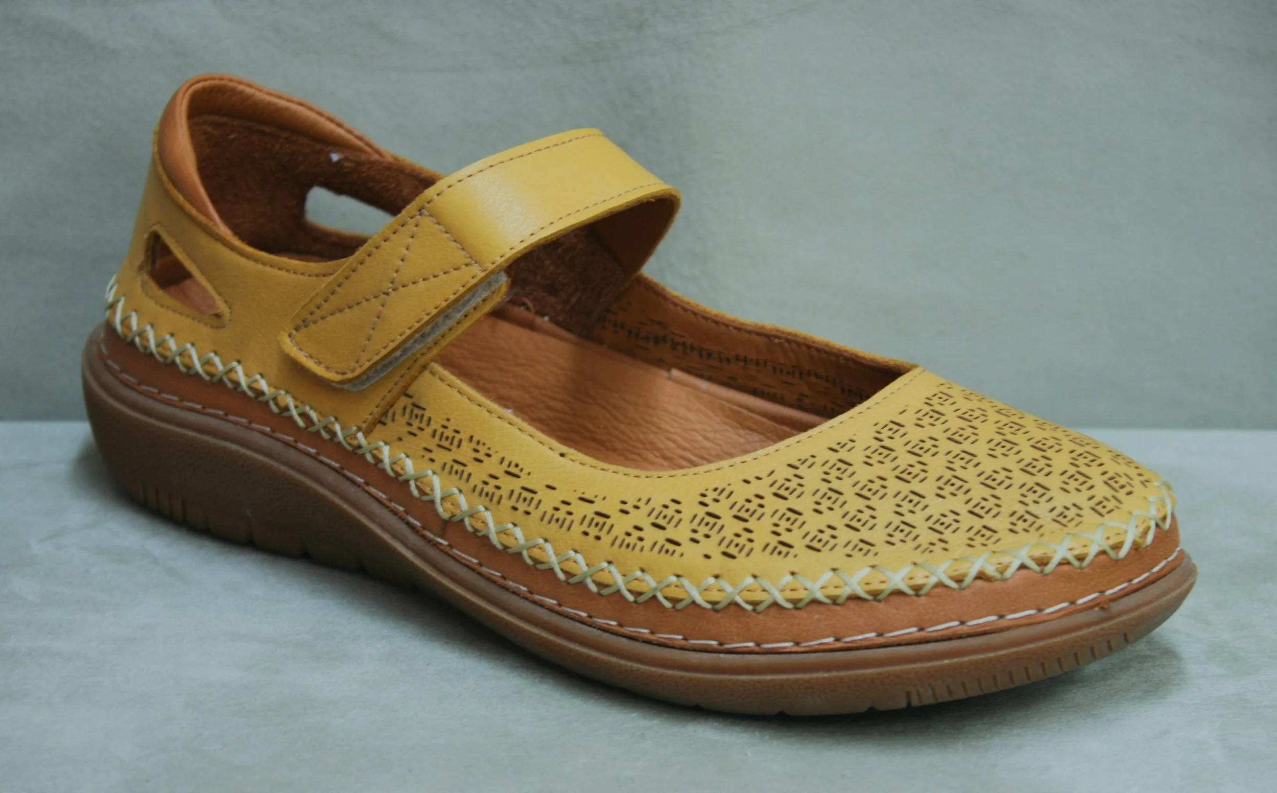 SPRING STEP - Janah - MSRP $109.95